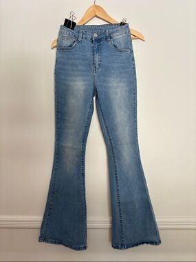 Women's Light Blue Flare Jeans with High Rise Waist